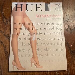 New HUE So Silky Sheer Control Top Pantyhose Sheer Toe Womens Sz 1 Steel NIP